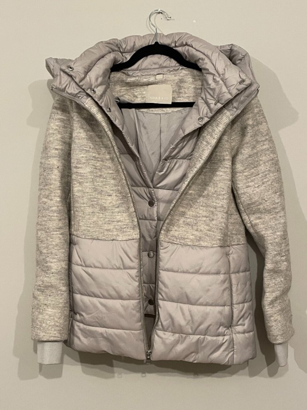 Soia & Kyo Avery Women’s Small Gray Wool Mixed Media Hooded Puffer Coat